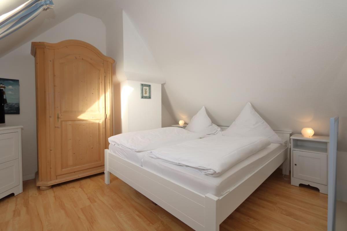 Koehler Am Dorfteich Apartment Wenningstedt-Braderup Exterior photo